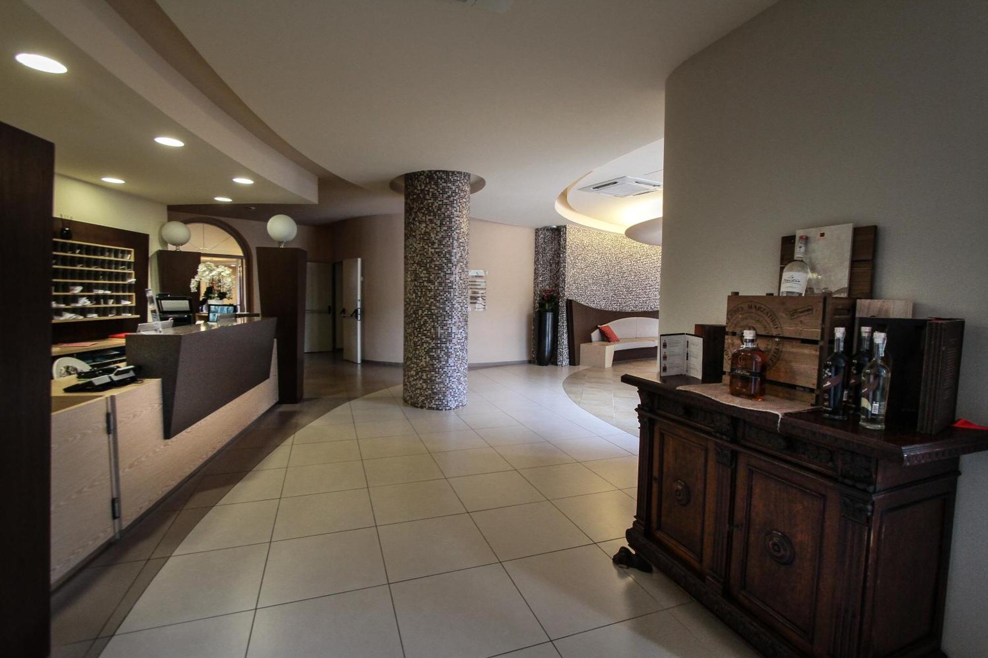 San Severino Park Hotel & Spa, BW Signature Collection แมร์คาโต ซาน เซเวริโน ภายนอก รูปภาพ